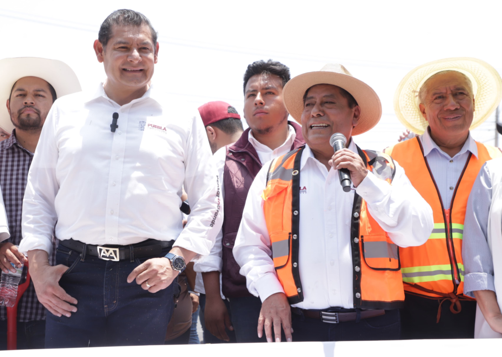 image-2-1024x729 Puebla triplica su meta de pavimentación: 4 mil calles nuevas para fin de año